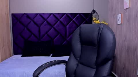 chloecampbell03 online show from 10.26.25