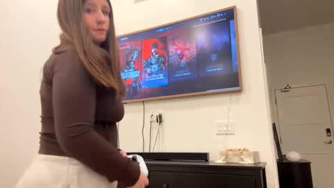 Snapshot of chloejaxxx chatting on 10.25.25 chloejaxxx online show from 10.25.25