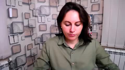 Chloe online show from 10.26.25