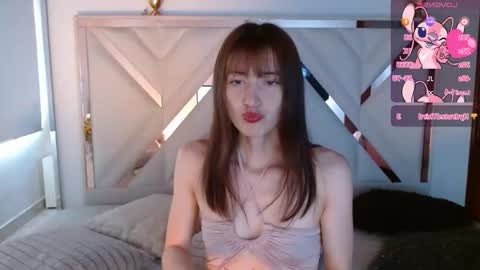 Chloe online show from 11.24.25