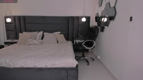 Chloe  OF chloemanson online show from 01.18.25