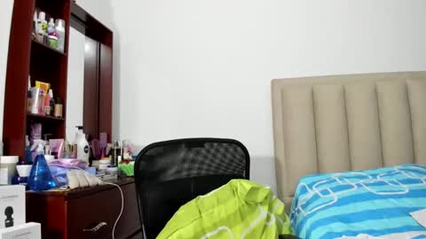 chloemiller   online show from 02.28.25