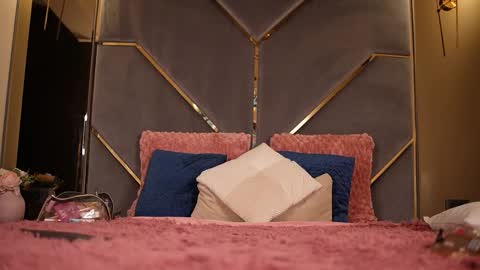 chloemin_ online show from 03.04.26