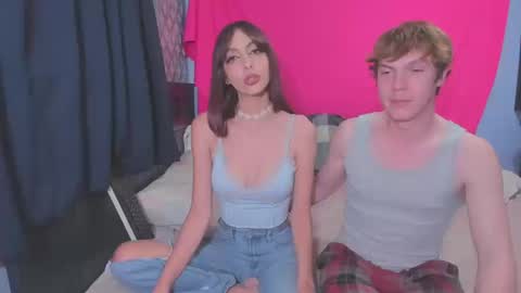 Snapshot of chloenight chatting on 10.11.25 Chloe Night Milo Night online show from 10.11.25