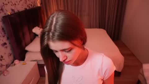 Snapshot of chloespark chatting on 07.24.26 Chloe online show from 07.24.26