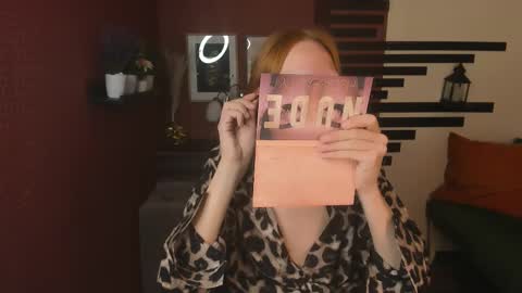 Chloe online show from 11.21.25