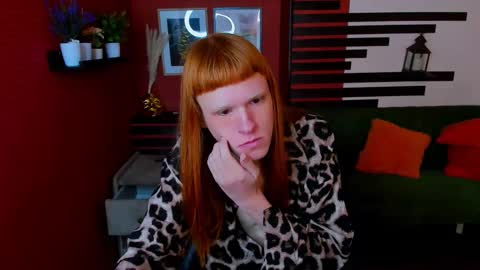 Snapshot of chloevalentinee chatting on 12.19.25 Chloe online show from 12.19.25