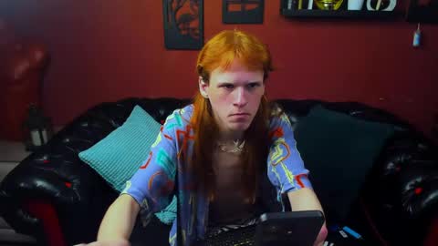 Snapshot of chloevalentinee chatting on 05.17.26 Chloe online show from 05.17.26