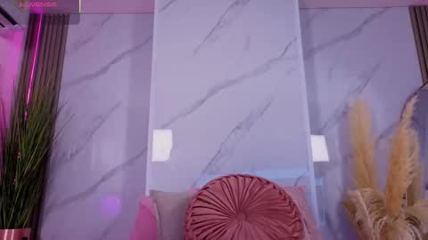 Chlooe online show from 10.20.25