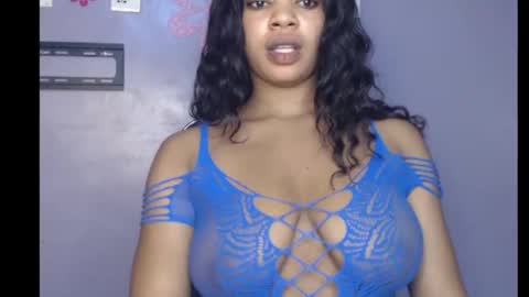 Snapshot of choco_chocox chatting on 02.23.25 ESTHER online show from 02.23.25