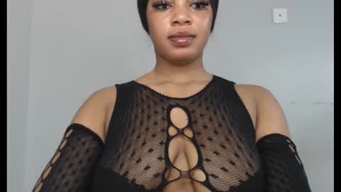 Snapshot of choco_chocox chatting on 09.25.25 ESTHER online show from 09.25.25