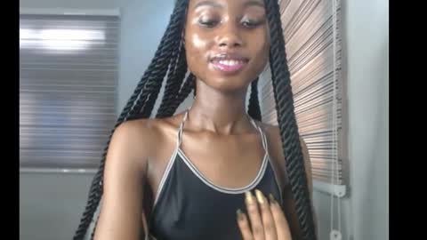 choco_petitqueen online show from 11.28.25