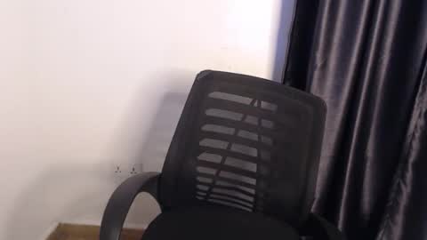 zi online show from 10.17.25