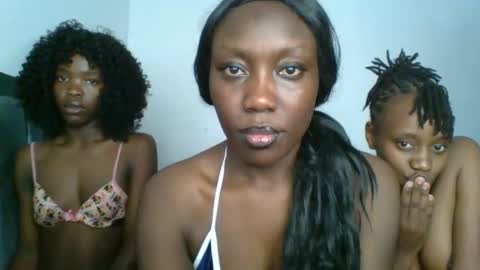 chocobear22 online show from 10.22.25