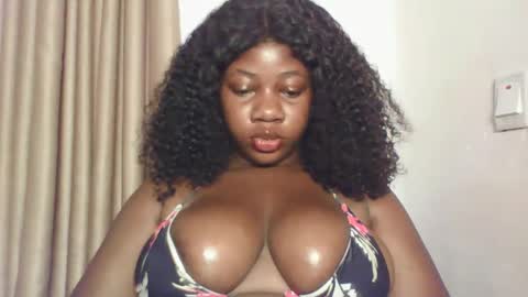 chocolateassgirl61 online show from 11.20.25