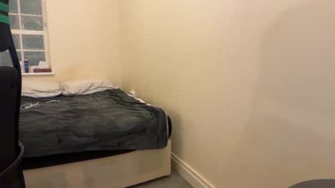 Snapshot of chocolatebunnycakez chatting on 12.15.25 chocolatebunnycakez online show from 12.15.25