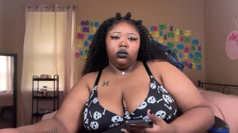 Snapshot of chocolatebunnyxx69 chatting on 07.22.26 Melina online show from 07.22.26