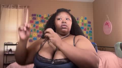 Snapshot of chocolatebunnyxx69 chatting on 07.29.26 Melina online show from 07.29.26