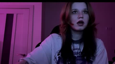 Snapshot of choimia chatting on 11.26.25 Lissa online show from 11.26.25