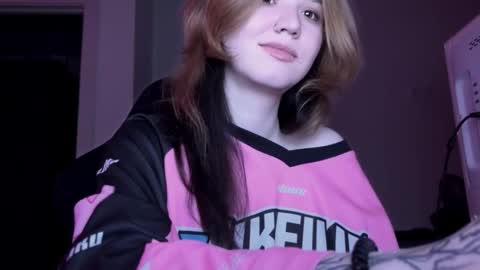 Snapshot of choimia chatting on 12.01.25 Lissa online show from 12.01.25