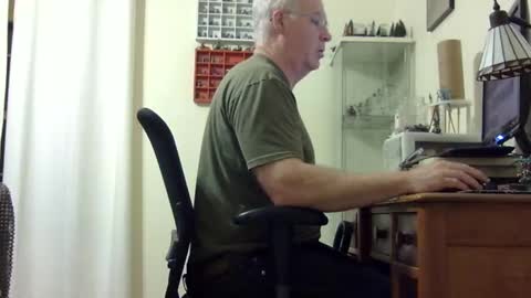 chris2002b online show from 11.09.25