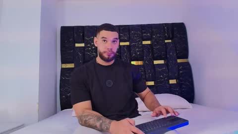 Chris B online show from 11.26.25