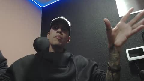 Snapshot of chris_castro chatting on 10.01.25 ChrisG online show from 10.01.25