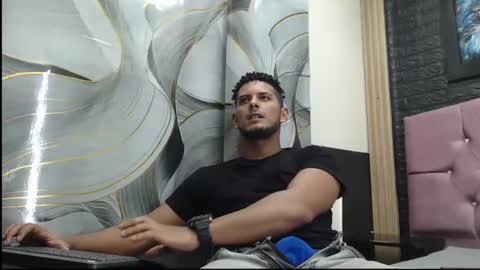 chris_dick2 online show from 11.05.25