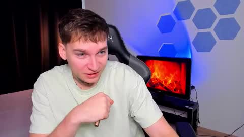 Chris Tyson online show from 12.03.25