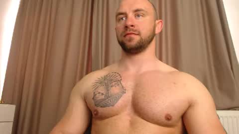 Snapshot of chrisbigbiceps chatting on 04.29.26 chrisbigbiceps online show from 04.29.26