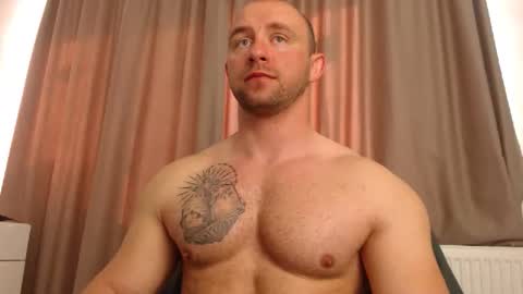 Snapshot of chrisbigbiceps chatting on 05.03.26 chrisbigbiceps online show from 05.03.26