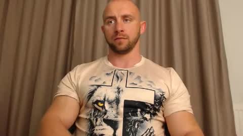 Snapshot of chrisbigbiceps chatting on 05.09.26 chrisbigbiceps online show from 05.09.26
