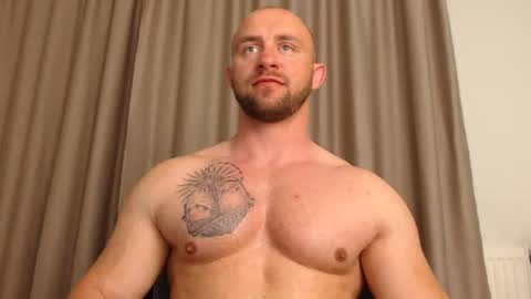 Snapshot of chrisbigbiceps chatting on 05.12.26 chrisbigbiceps online show from 05.12.26