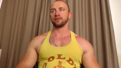 Snapshot of chrisbigbiceps chatting on 05.26.26 chrisbigbiceps online show from 05.26.26