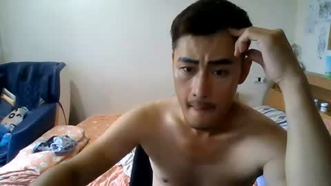 Snapshot of chrischarlchang chatting on 06.18.26 M I T online show from 06.18.26