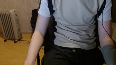 Snapshot of chriser_xxx chatting on 01.05.25 chriser_xxx online show from 01.05.25