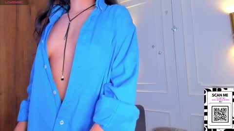 Snapshot of chrishell_ chatting on 02.23.25 Chrishell online show from 02.23.25