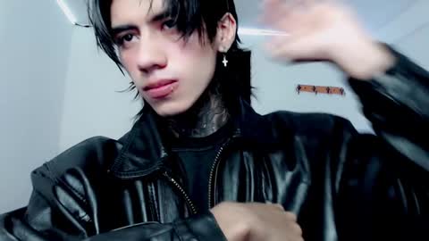 Snapshot of chriss_opp chatting on 01.28.25 CHRIS INDEPENT MODEL online show from 01.28.25