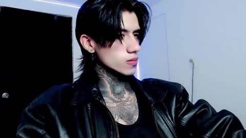 Snapshot of chriss_opp chatting on 02.06.25 CHRIS INDEPENT MODEL online show from 02.06.25