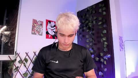 Christian Wang online show from 04.04.26