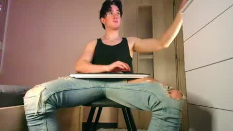 Snapshot of christianlevine_ chatting on 07.08.26 UPVOTE ME ------ ILL DO SOMETHING FOR FREE online show from 07.08.26