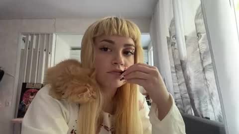 Snapshot of christiechorney chatting on 06.19.26 christiechorney online show from 06.19.26