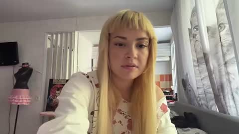 Snapshot of christiechorney chatting on 06.20.26 christiechorney online show from 06.20.26
