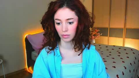christinaconteeree online show from 04.06.26