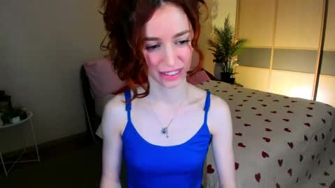 Snapshot of christinaconteeree chatting on 06.06.26 christinaconteeree online show from 06.06.26