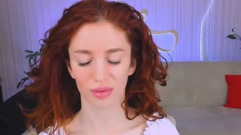 Snapshot of christinaconteeree chatting on 06.24.26 christinaconteeree online show from 06.24.26