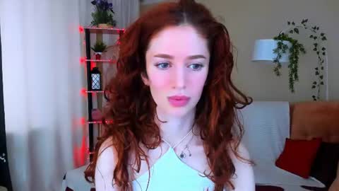 Snapshot of christinaconteeree chatting on 07.05.26 christinaconteeree online show from 07.05.26