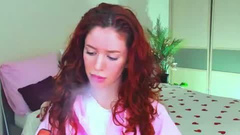 Snapshot of christinaconteeree chatting on 07.17.26 christinaconteeree online show from 07.17.26