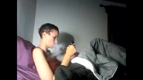 Christina Saunters online show from 02.04.25