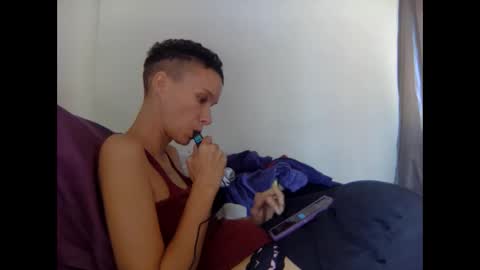 Christina Saunters online show from 02.23.25